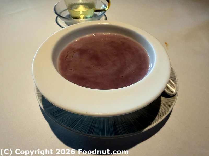 Lai Ching Heen double boiled egg white dessert